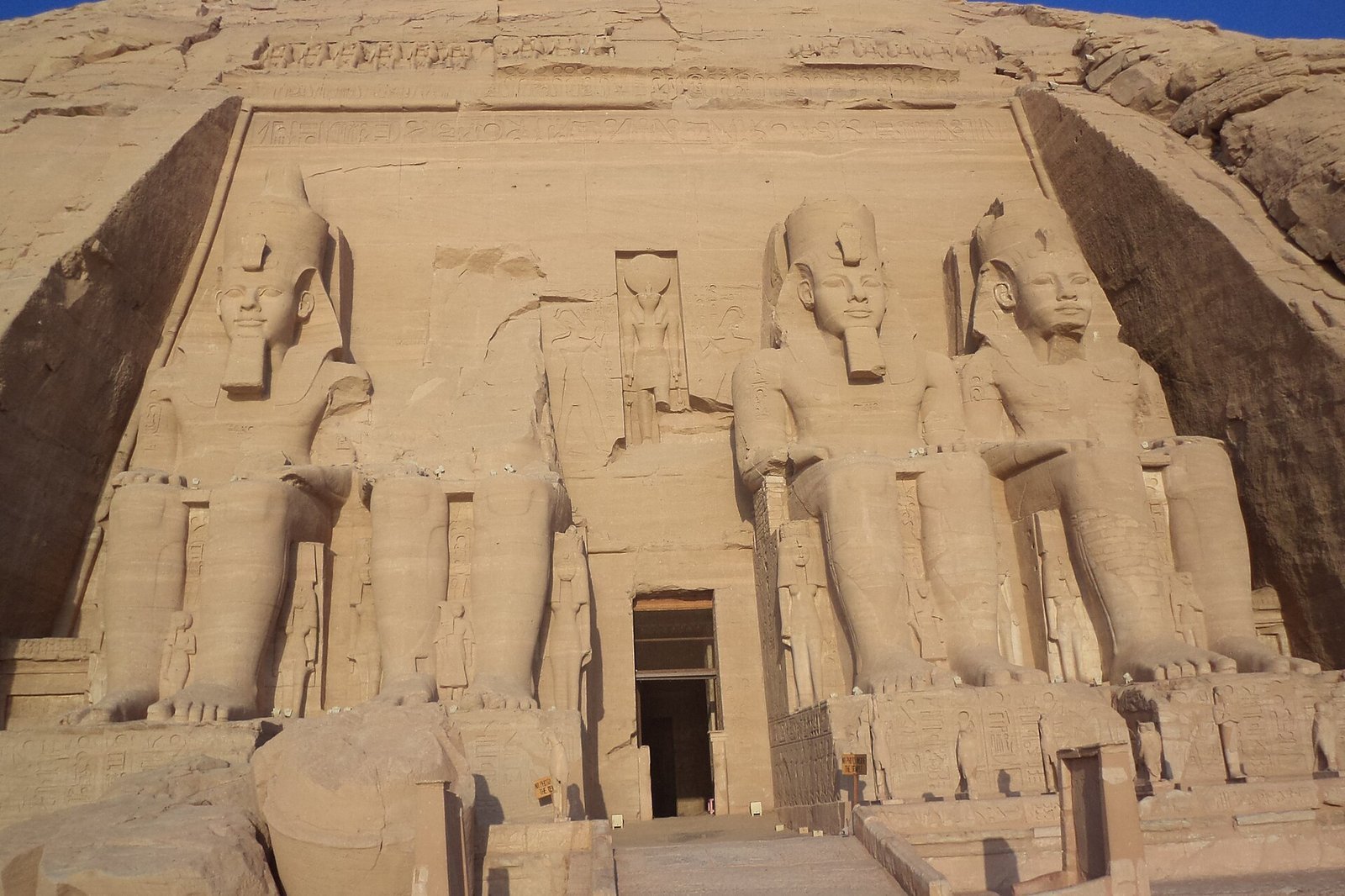 Abu Simbel: Guia Completo da EGP Viagens — Os Templos de Ramsés II
