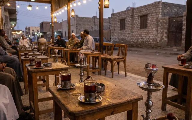 Cafés de chá e narguilé — imagem ilustrativa