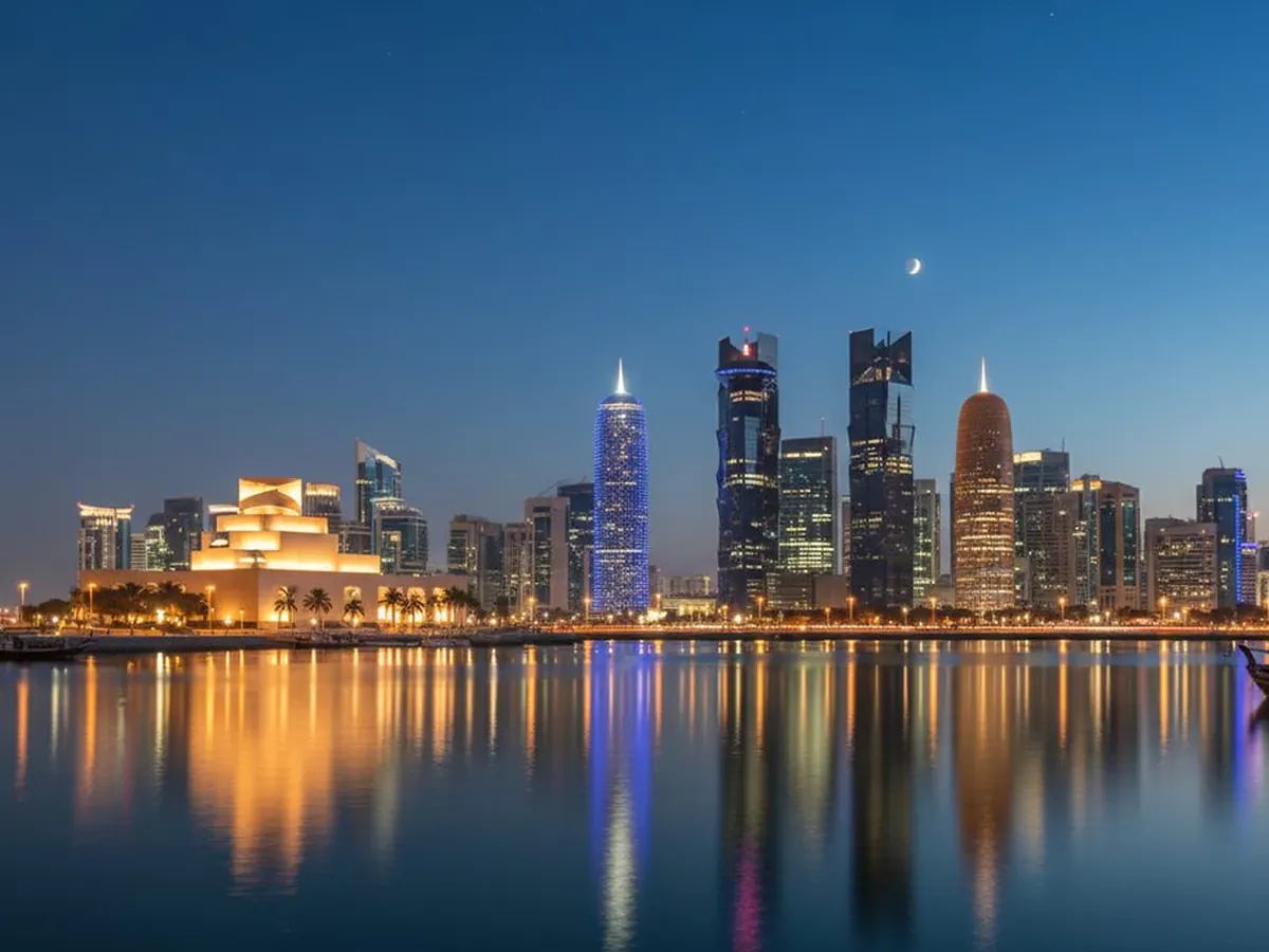 O horizonte de Doha à noite, no Catar