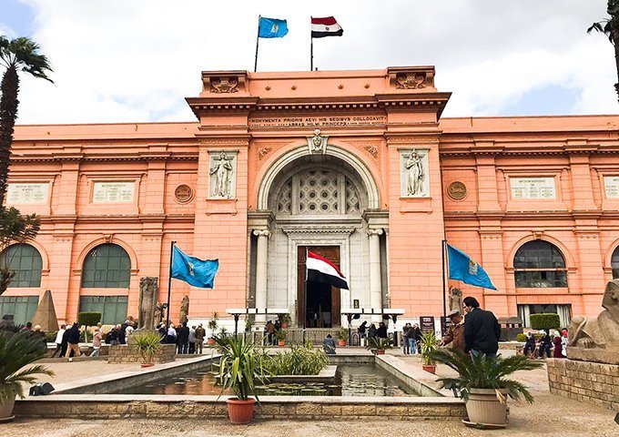 Passeio Museu do Cairo incluido Guia egiptólogo em português, ingresso para o museu, transporte privativo a partir de 399 R$!!
