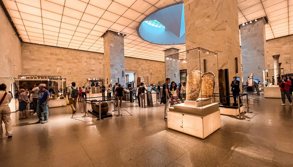 Passeio Museu Nacional da Civilização Egípcia e Khan el Khalil com Guia Português Egiptólogo e traslado a partir de 299,00 R$ por pessoa